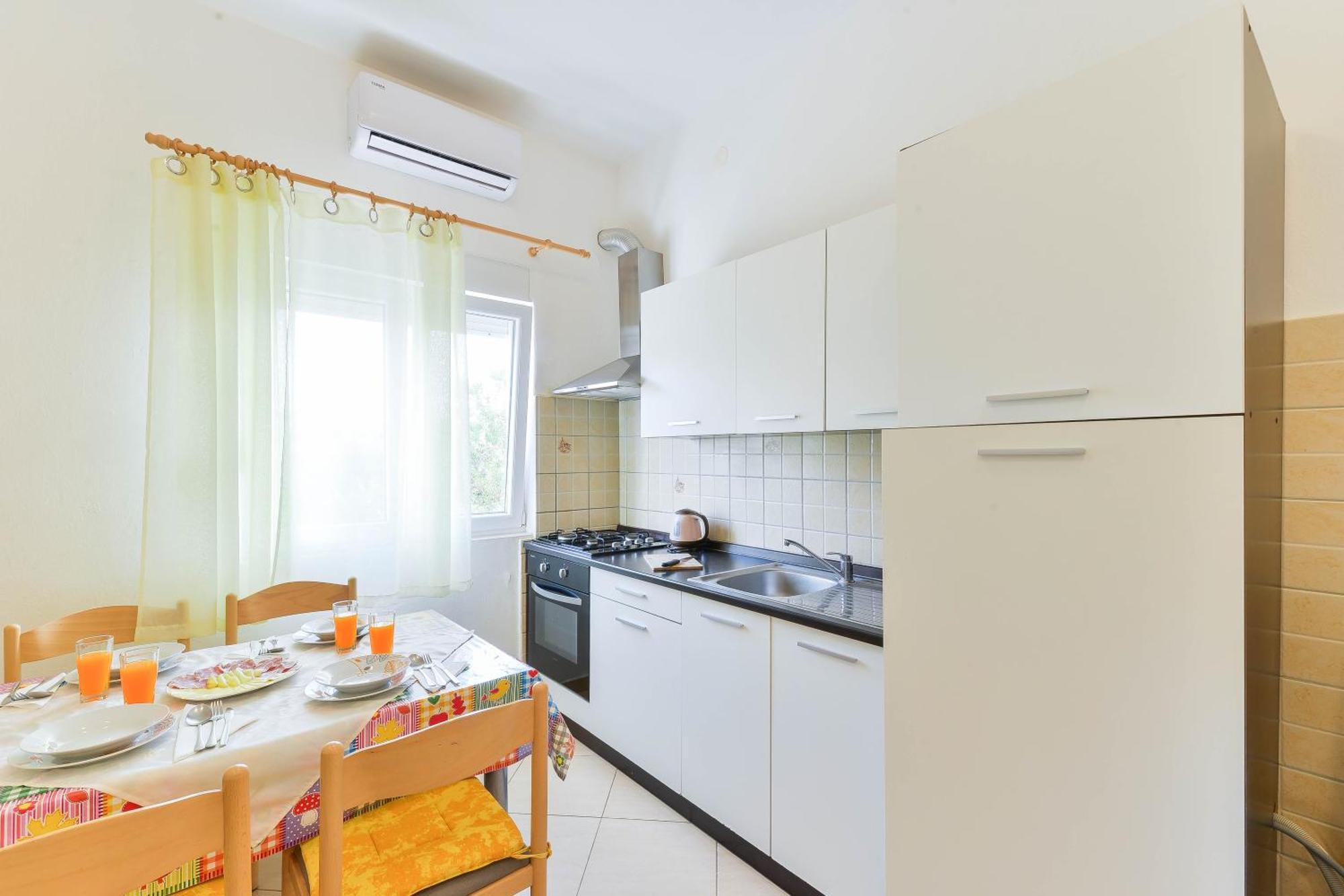 Apartments Lavanda 투라니 외부 사진