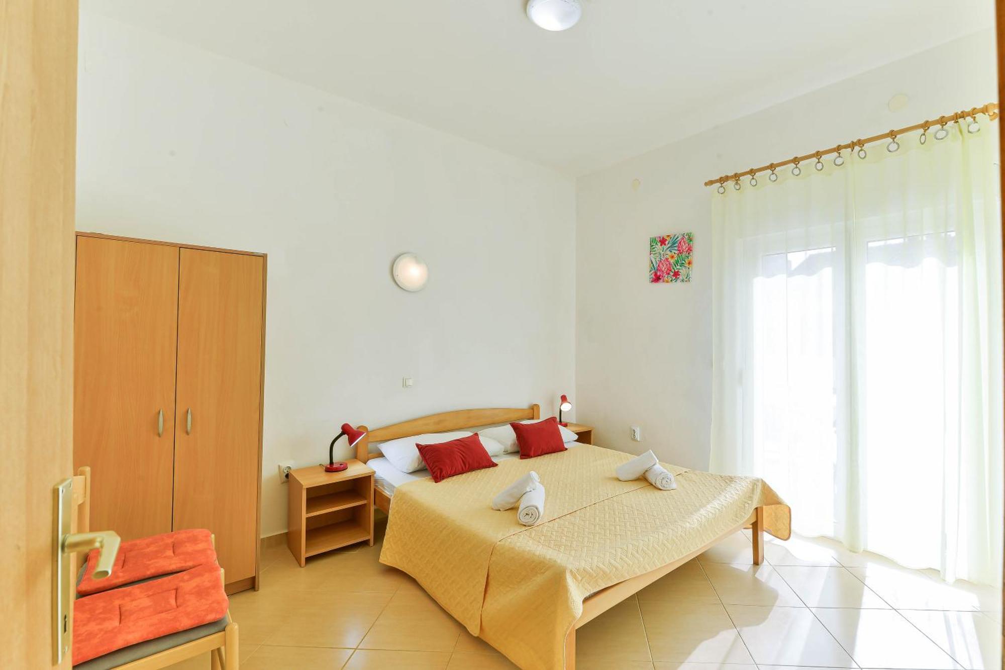 Apartments Lavanda 투라니 외부 사진