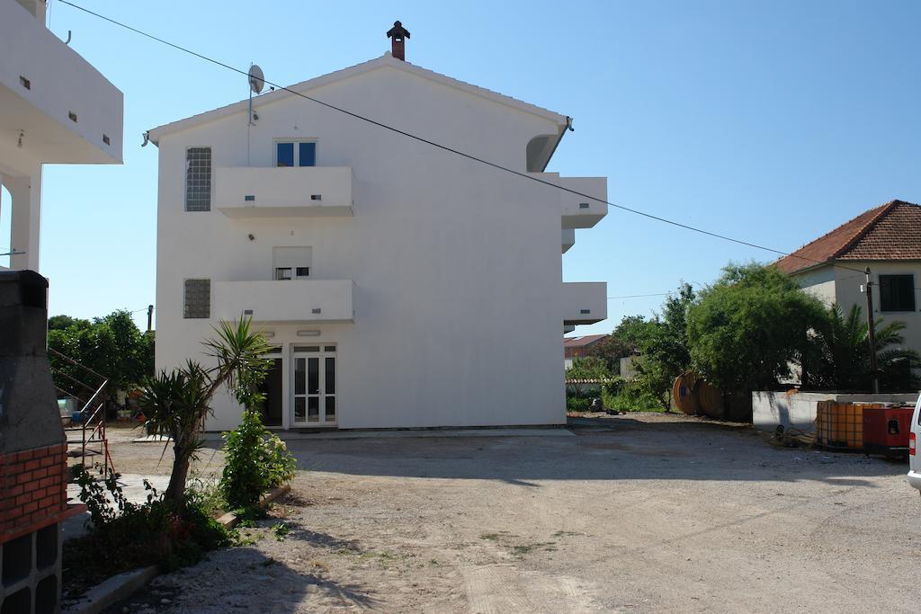 Apartments Lavanda 투라니 외부 사진
