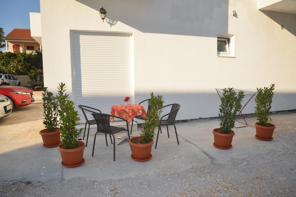 Apartments Lavanda 투라니 외부 사진