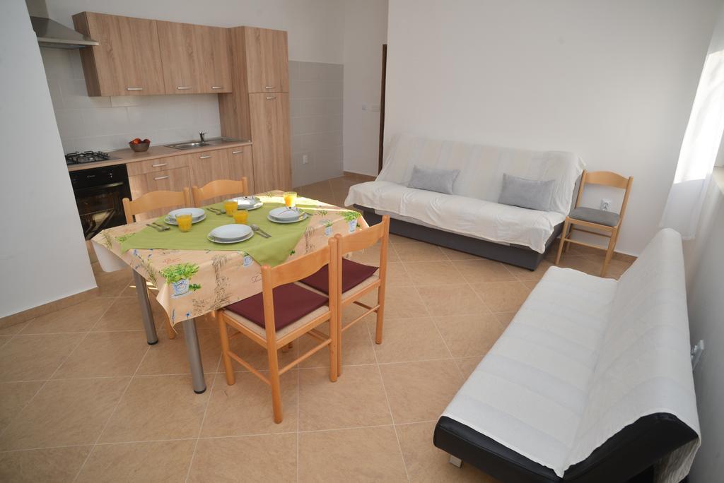 Apartments Lavanda 투라니 외부 사진