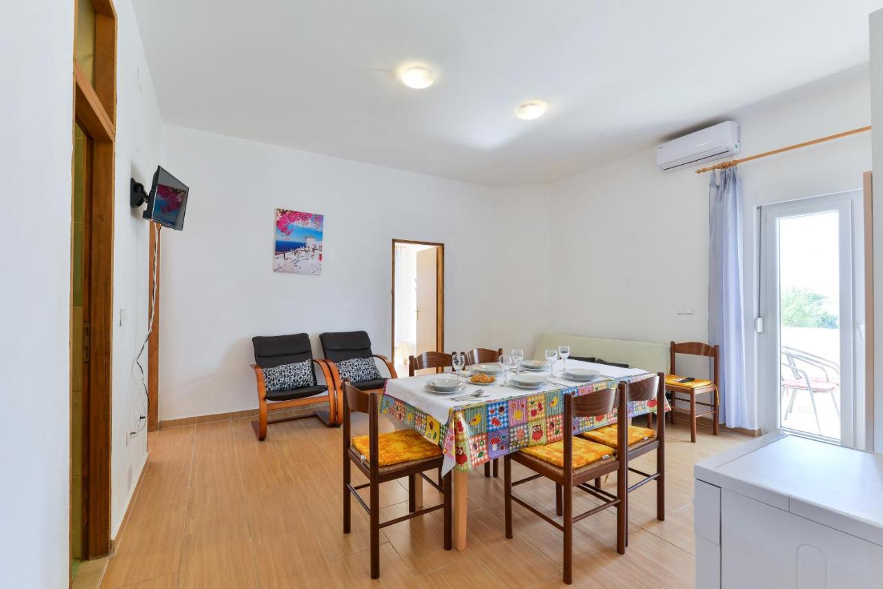 Apartments Lavanda 투라니 외부 사진
