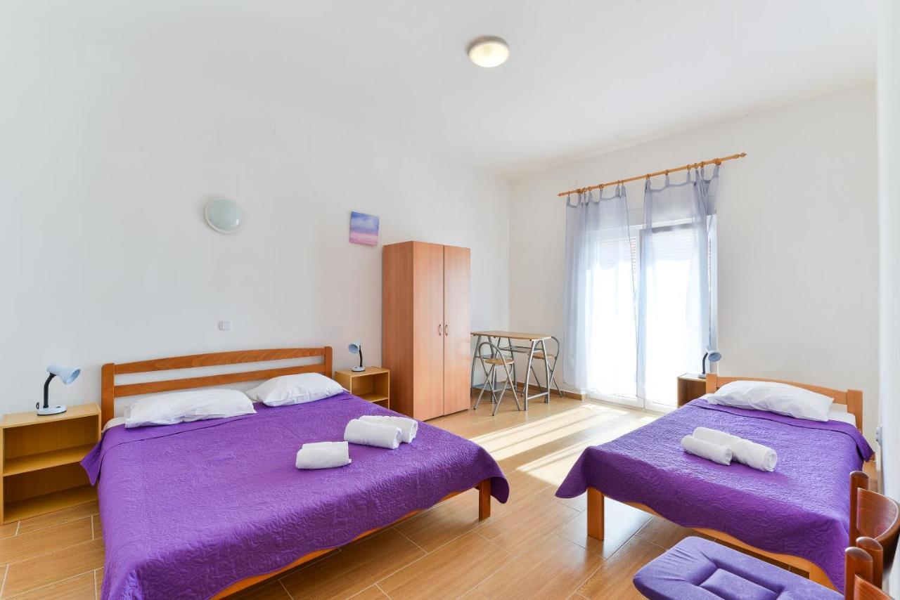 Apartments Lavanda 투라니 외부 사진