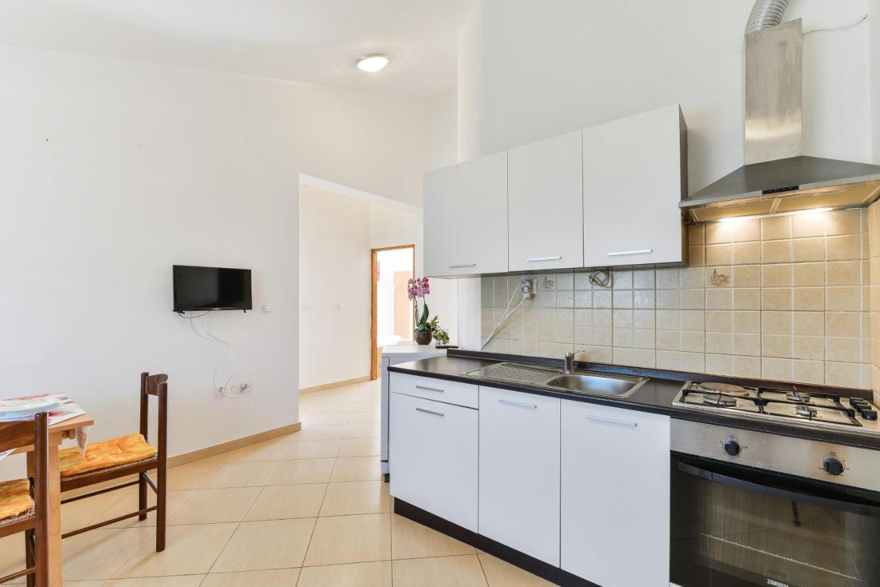 Apartments Lavanda 투라니 외부 사진